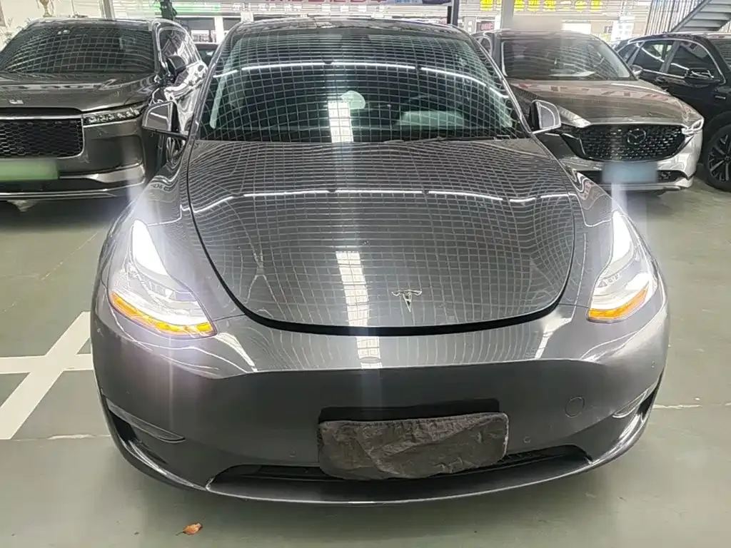 Tesla Model Y — фото 7