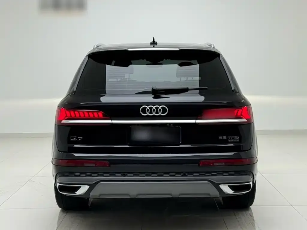 Audi Q7 2021 из CN, фото 10