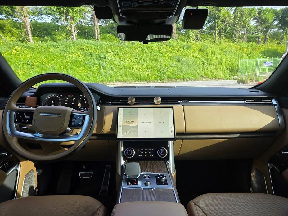 Land Rover Range Rover 2023 из KR, фото 9