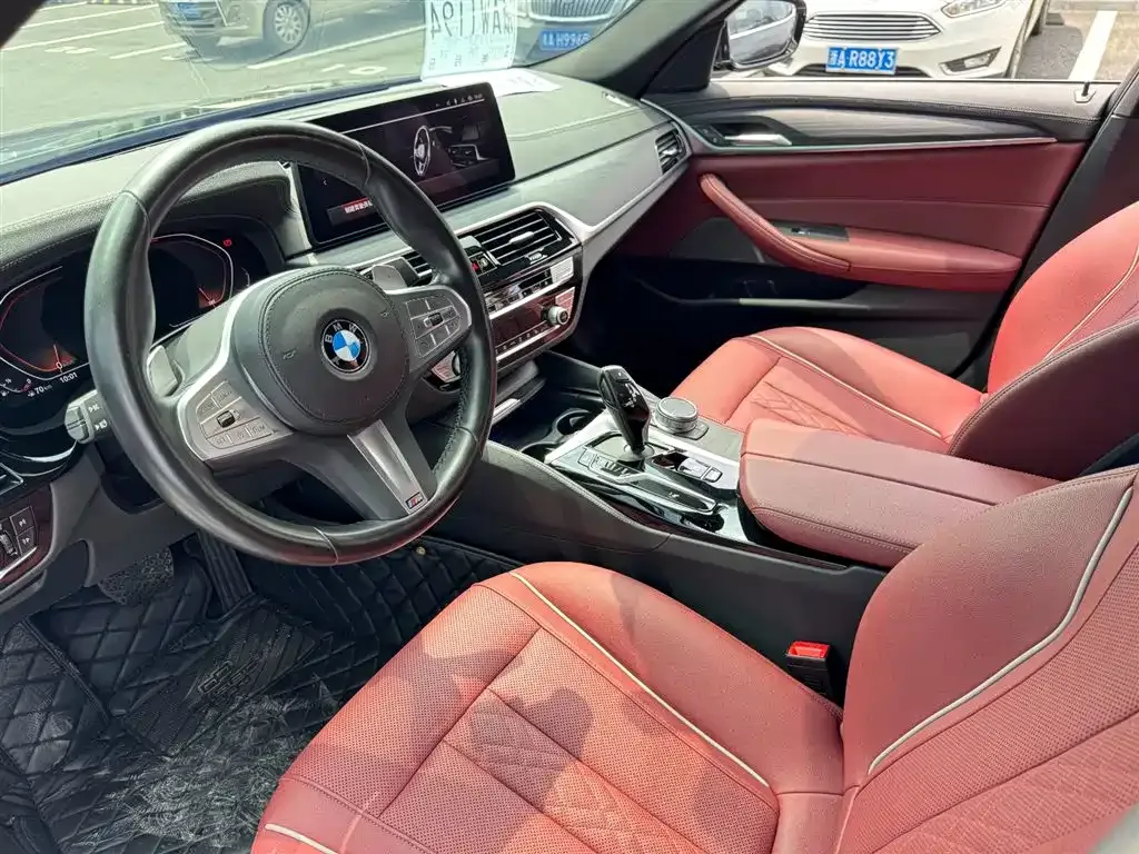 BMW 5 Series — фото 4