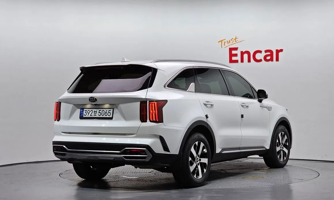 Kia Sorento — фото 4