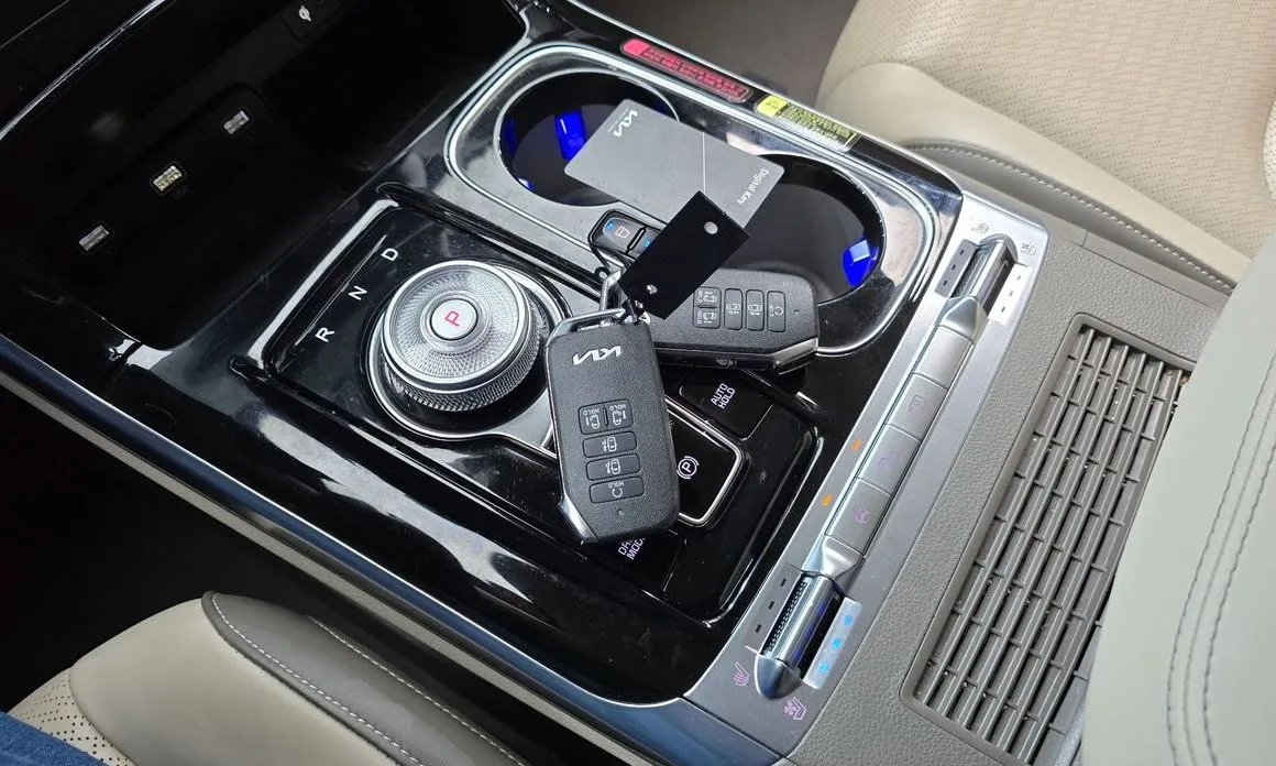 Kia Carnival 2023 из KR, фото 7
