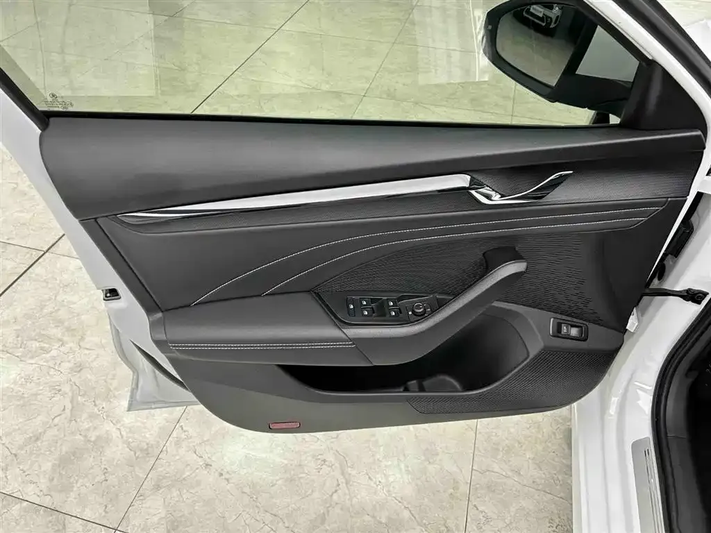 Skoda Octavia — фото 9