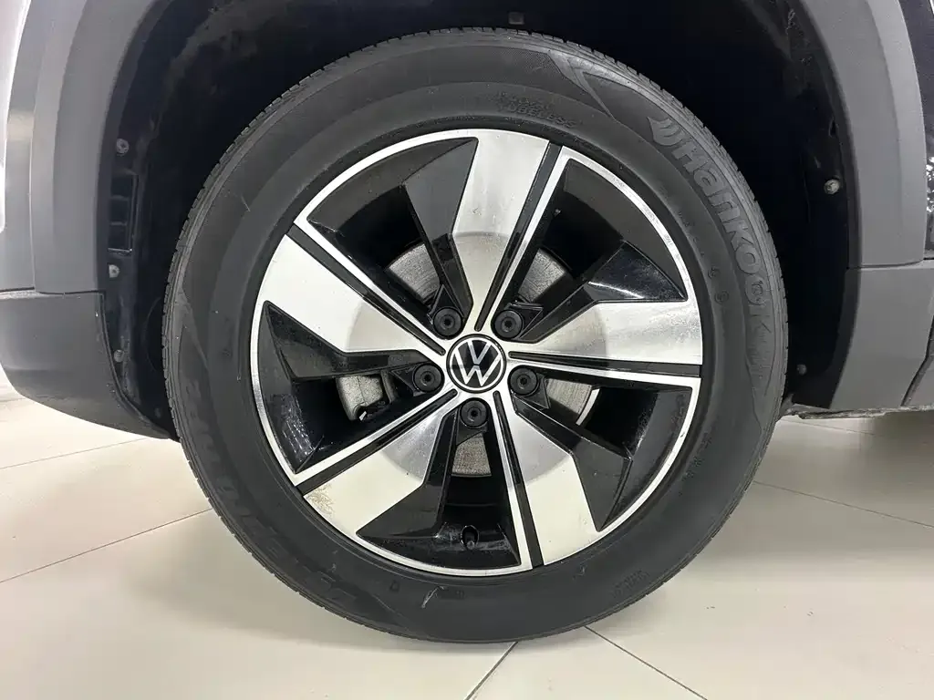 Volkswagen Tharu — фото 6