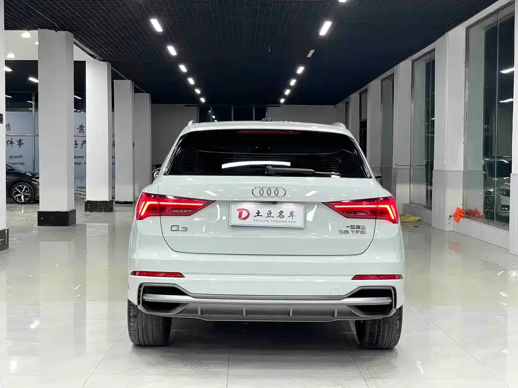 Audi Q3 — фото 7