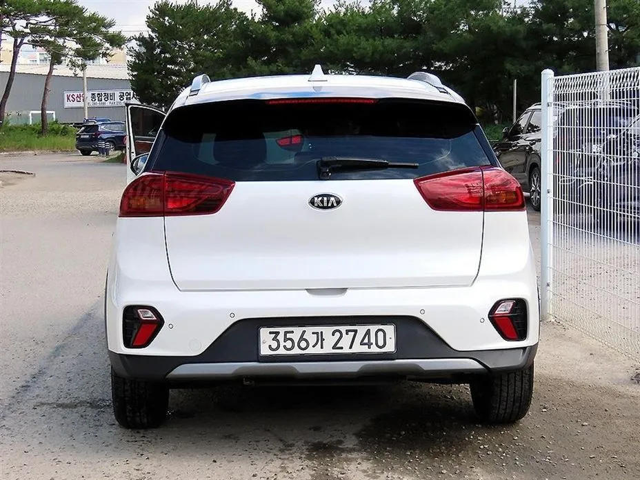 Kia Niro — фото 5