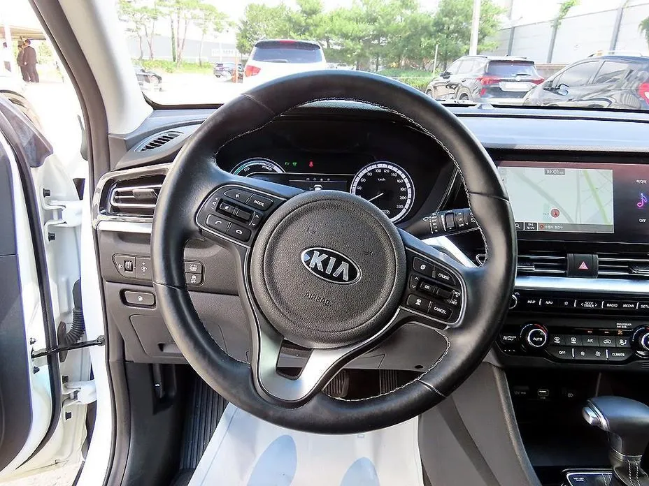 Kia Niro — фото 4