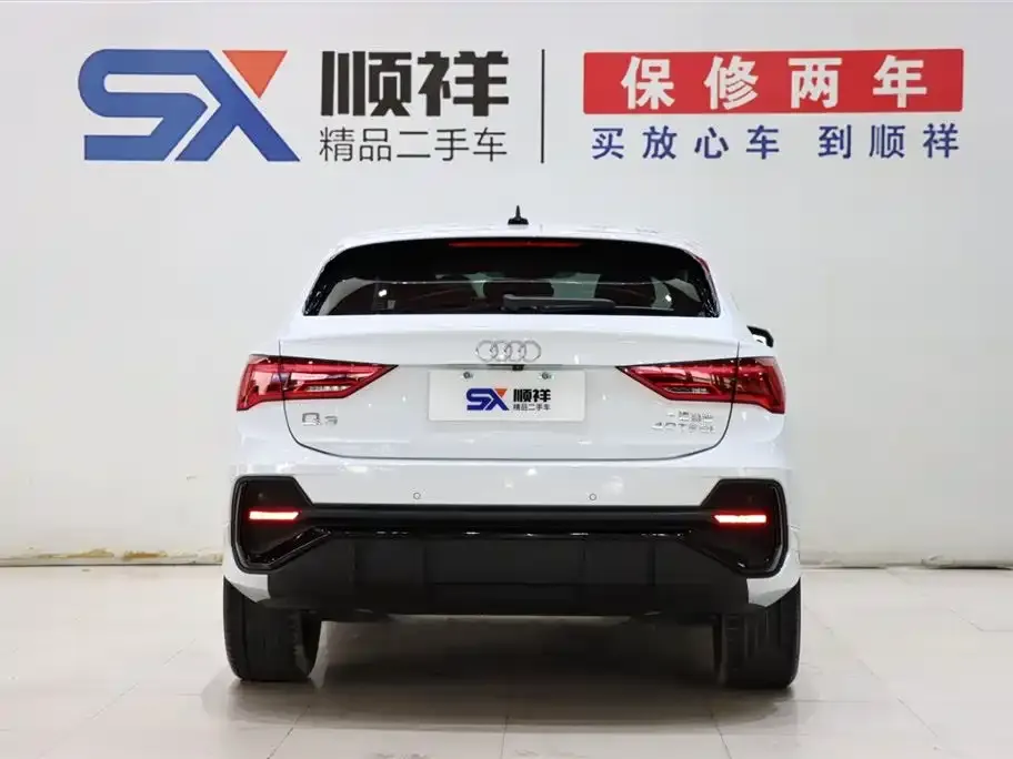 Audi Q3 Sportback — фото 10