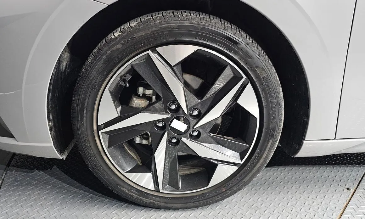 Hyundai AVANTE — фото 9