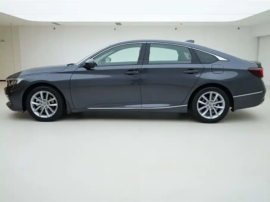 Honda Accord — фото 6
