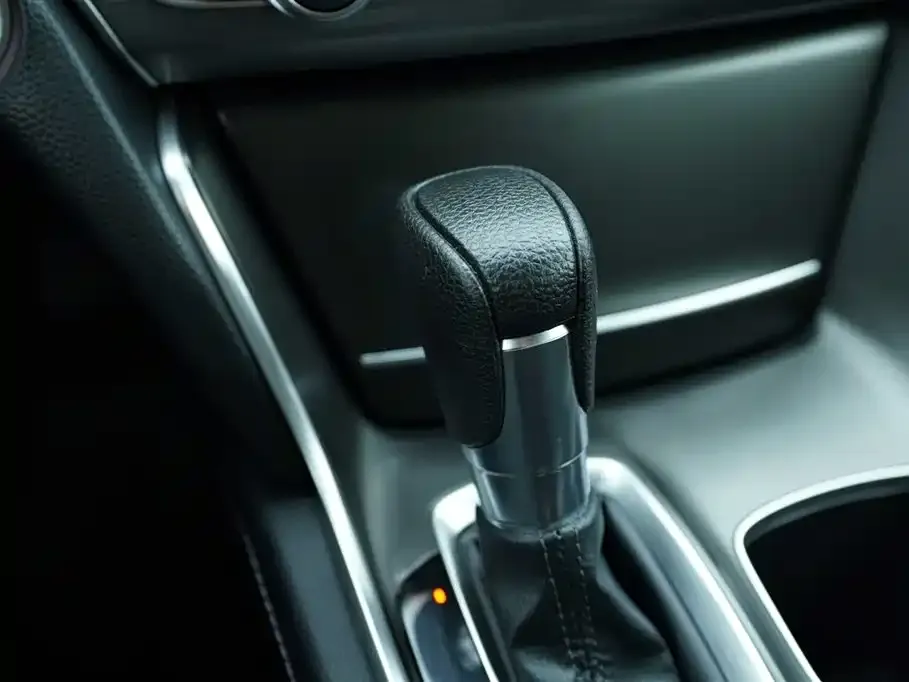 Honda Accord — фото 10