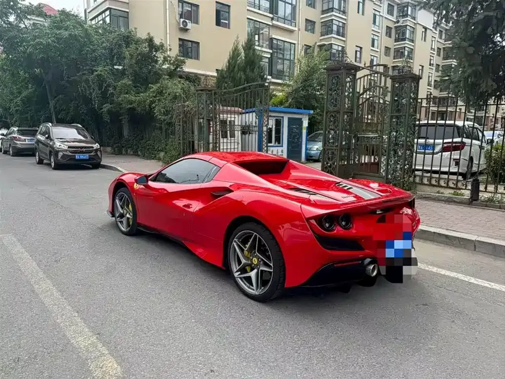 Ferrari F8 — фото 2