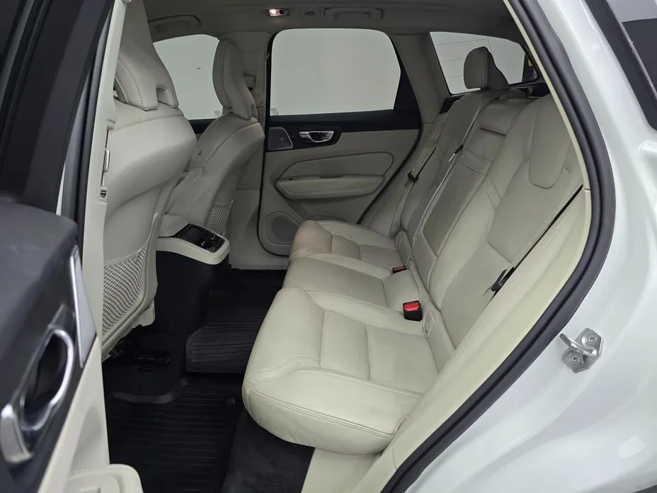 Volvo XC60 2021 из KR, фото 2