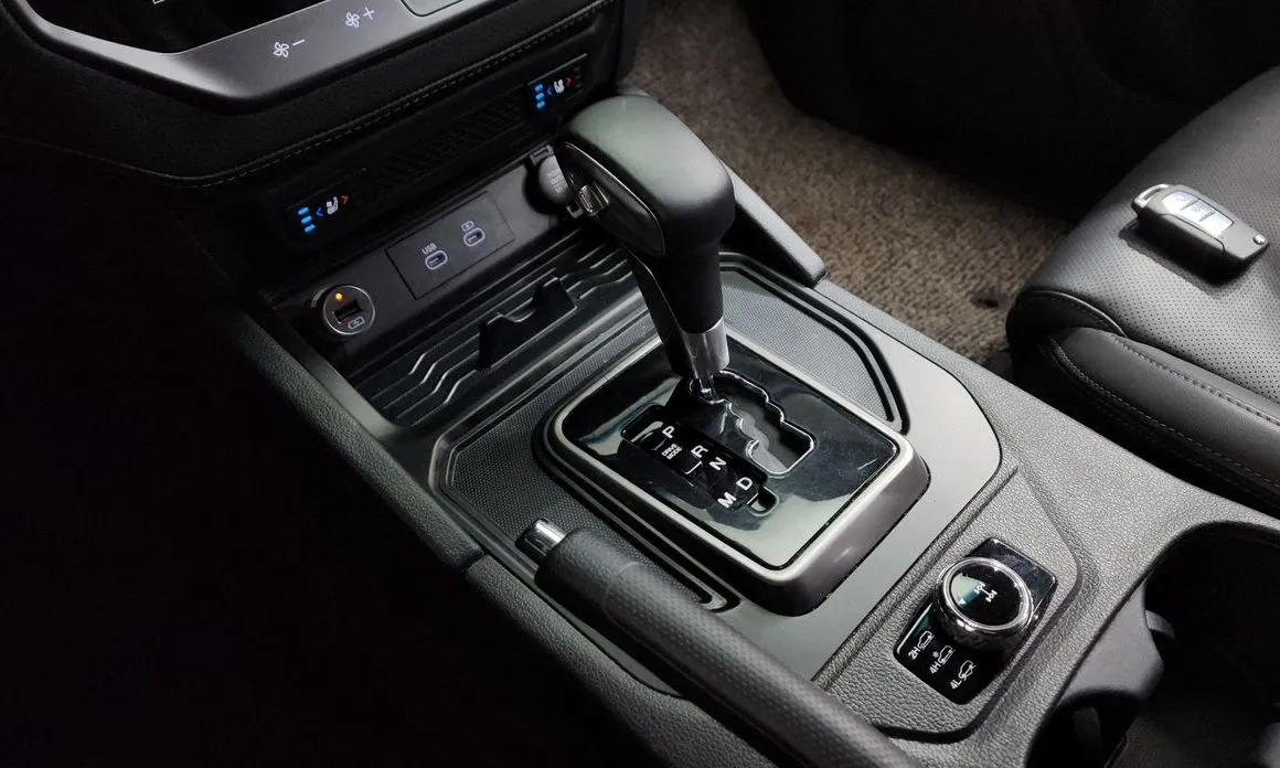 KG Mobility (Ssangyong) Rexton — фото 10
