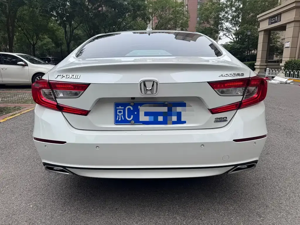 Honda Accord — фото 4