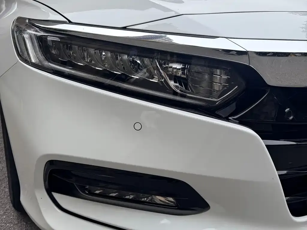 Honda Accord — фото 5