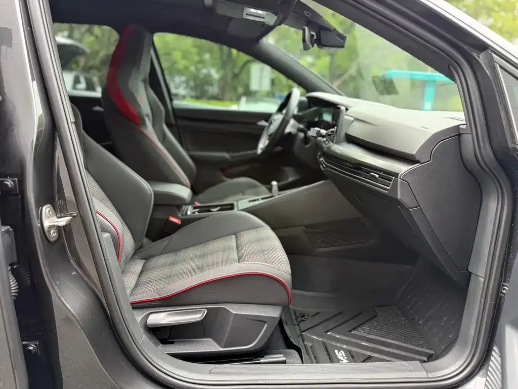 Volkswagen Golf GTI 2022 из CN, фото 10