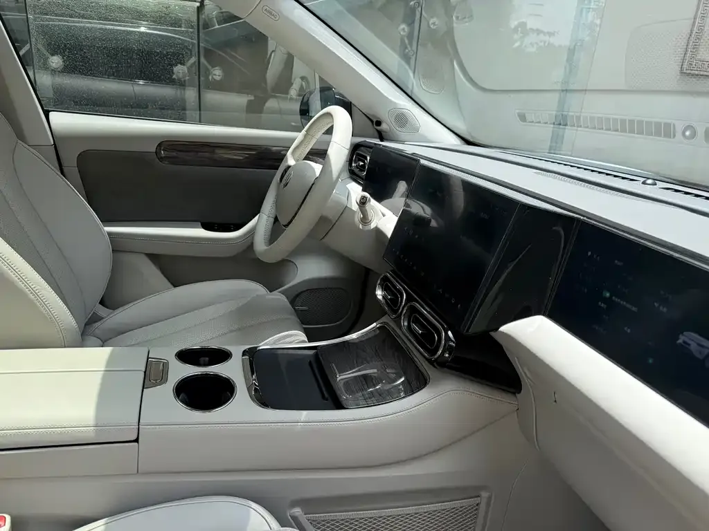 Leapmotor C11 — фото 3