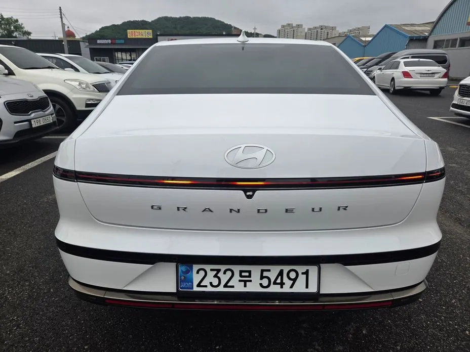 Hyundai Grandeur 2023 из KR, фото 6