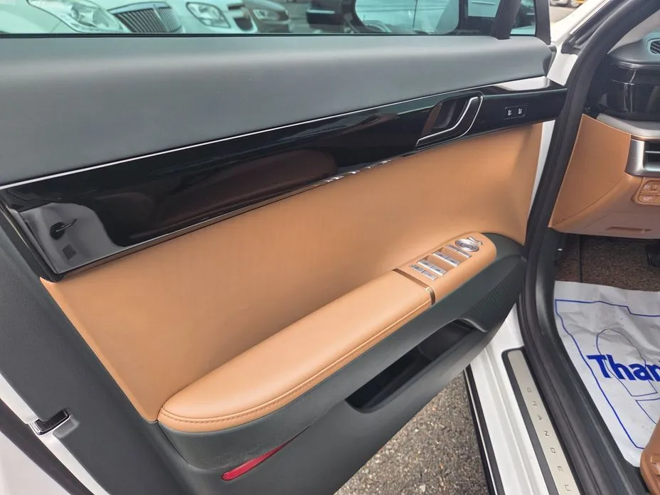 Hyundai Grandeur 2023 из KR, фото 2