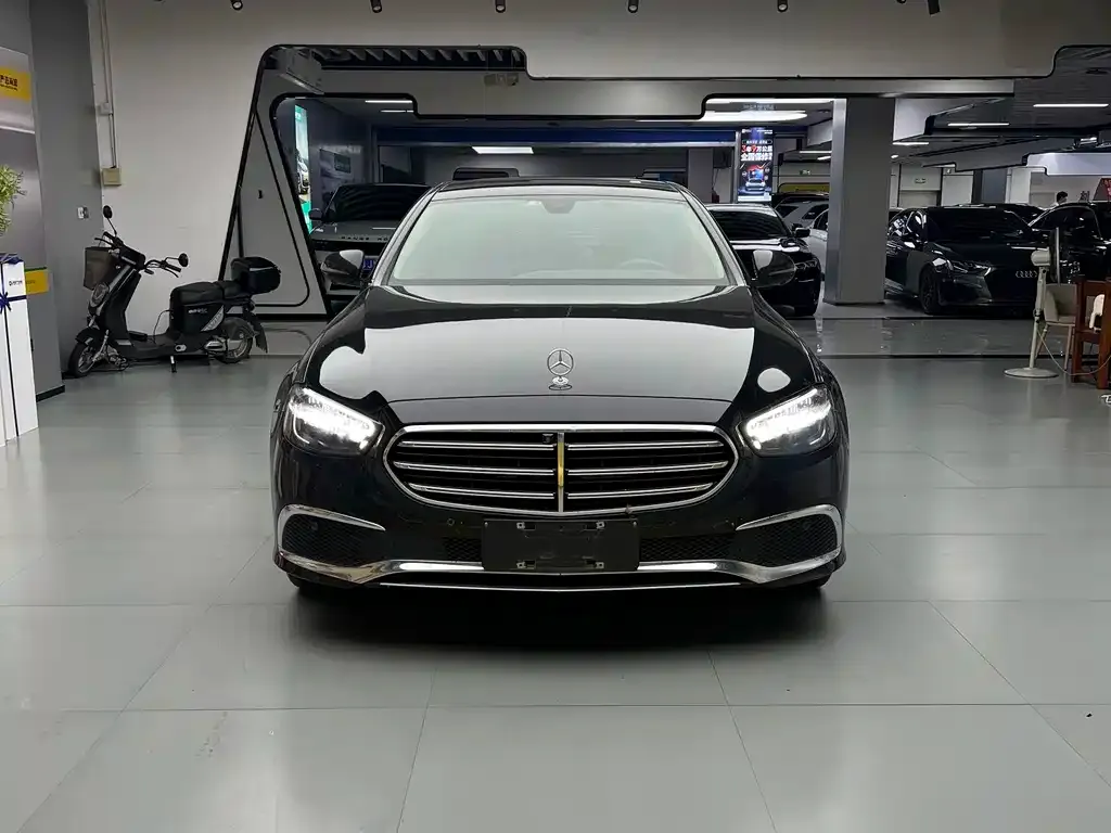 Mercedes-Benz E-Class 2023 из CN, фото 2