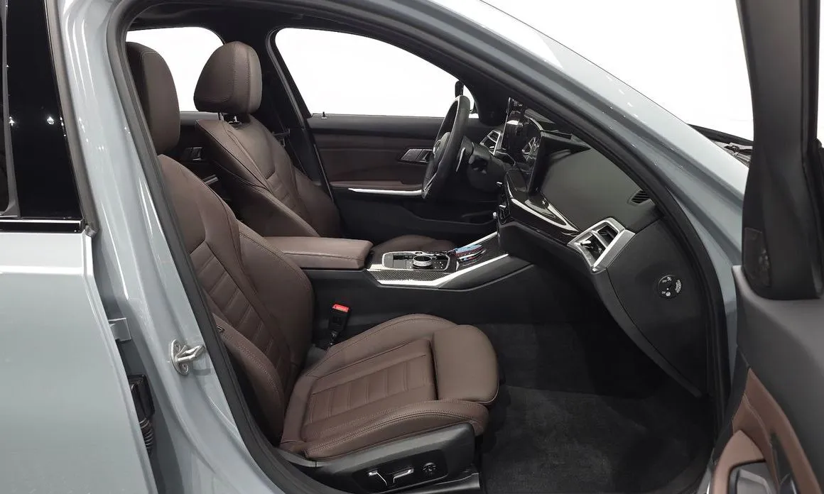 BMW 3-Series 2025 из KR, фото 3