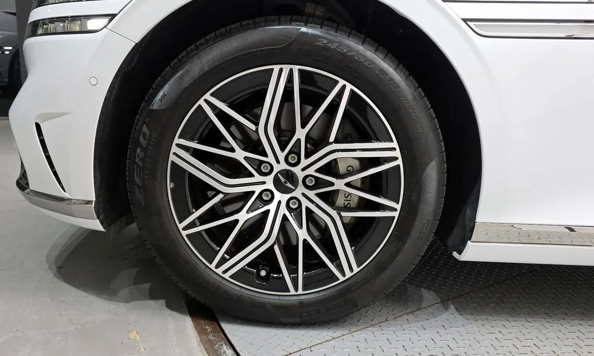 Genesis G90 2023 из KR, фото 10