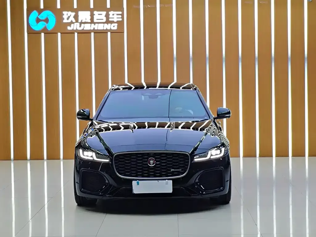 Jaguar XFL — фото 10