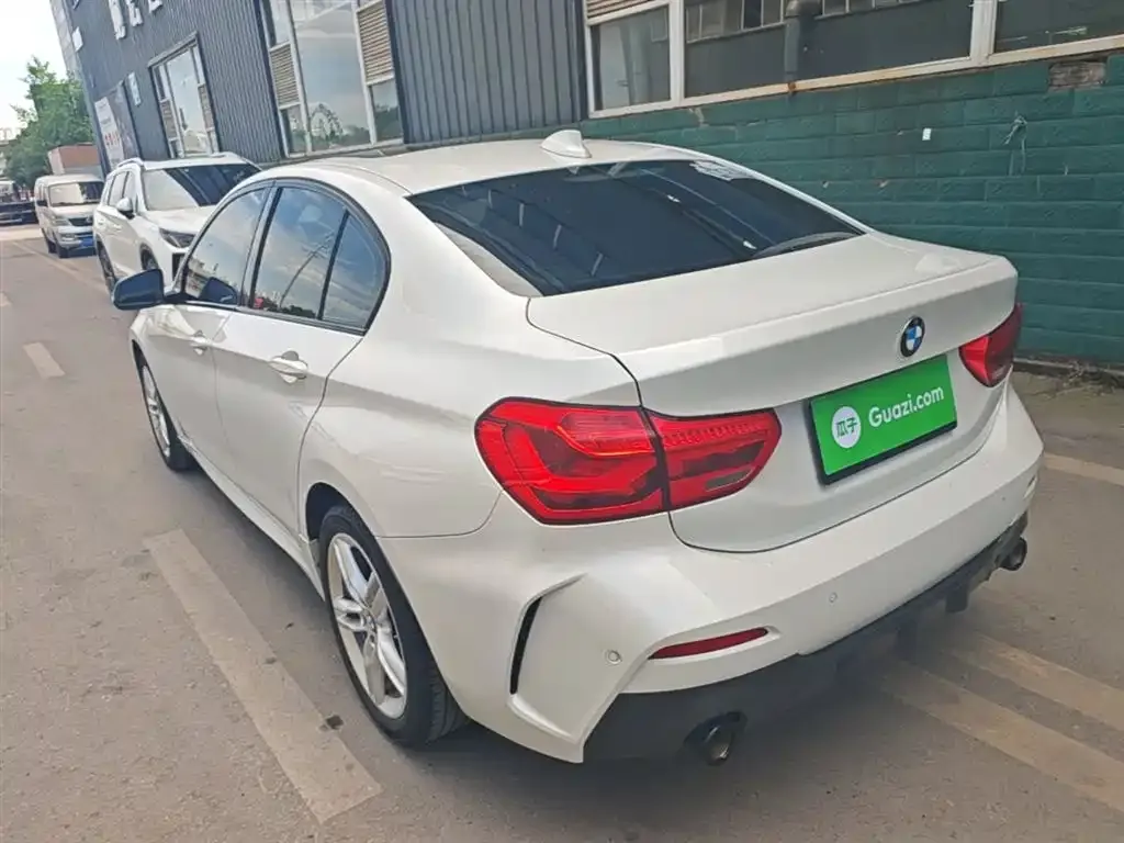 BMW 1 Series 2021 из CN, фото 8