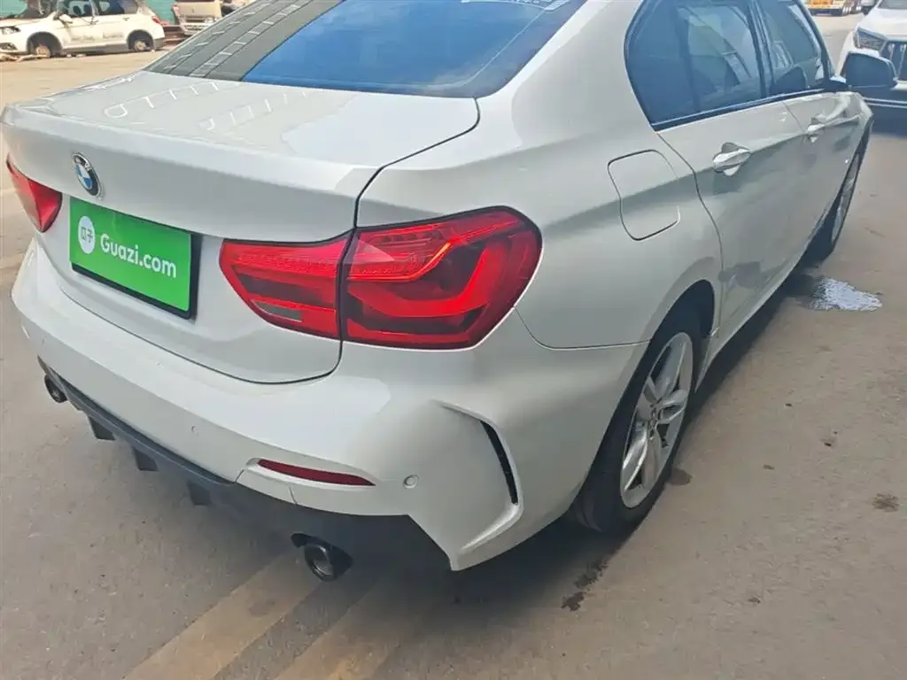 BMW 1 Series 2021 из CN, фото 2