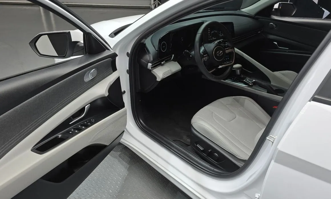 Hyundai AVANTE 2023 из KR, фото 8