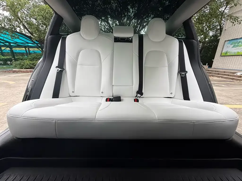 Tesla Model 3 — фото 8
