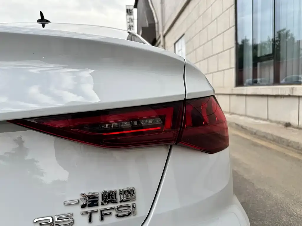 Audi A3 — фото 2