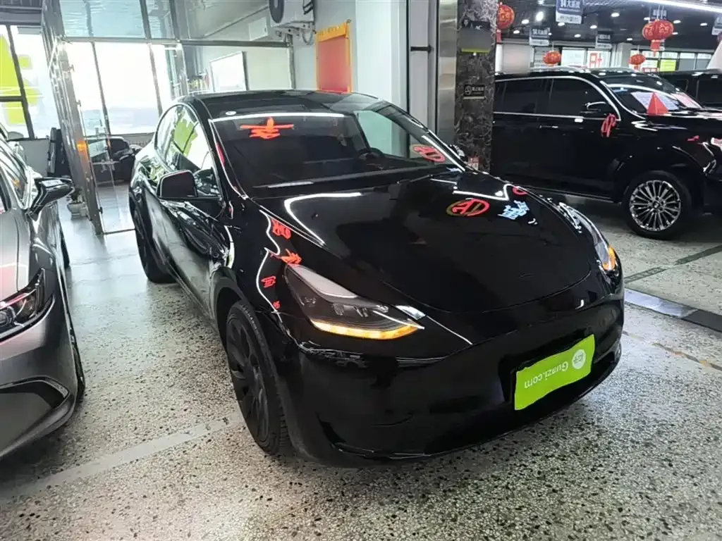 Tesla Model Y — фото 7