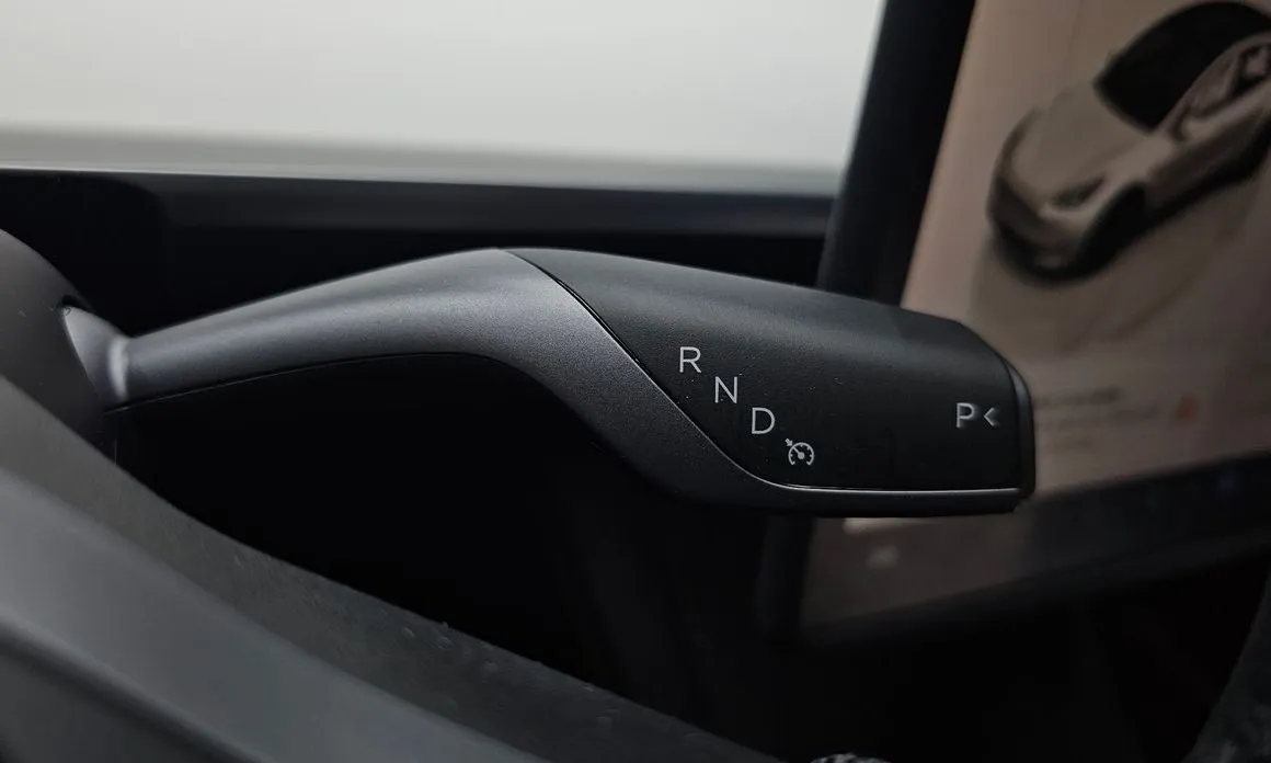 Tesla Model Y 2023 из KR, фото 6