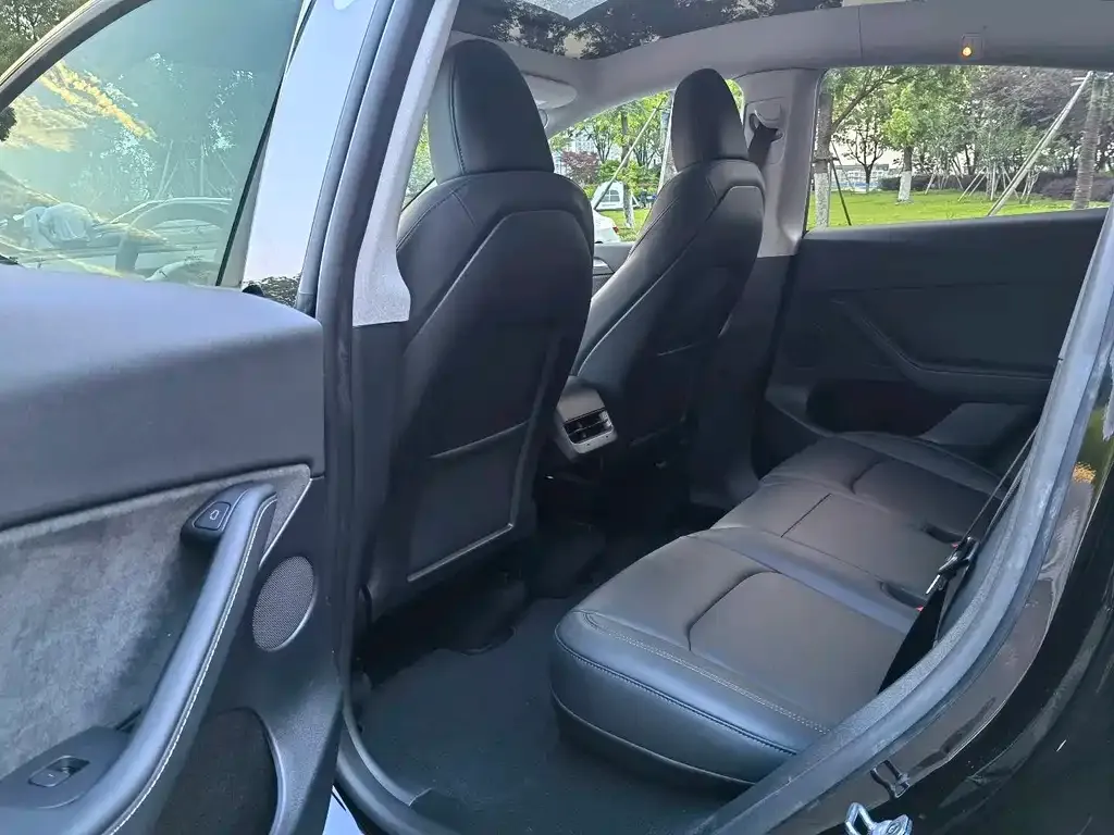 Tesla Model Y 2022 из CN, фото 7