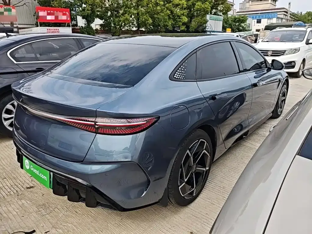 BYD Seal — фото 7