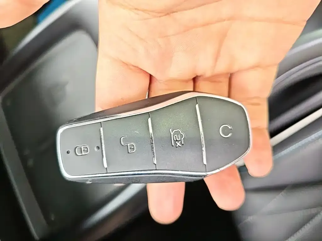 BYD Seal — фото 2