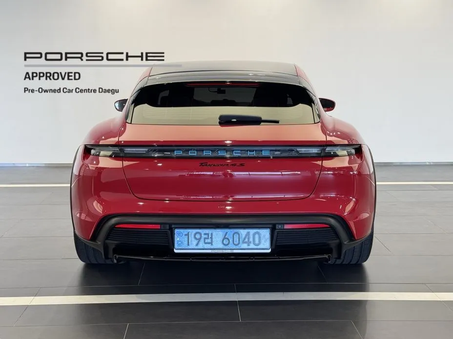Porsche Taycan 2023 из KR, фото 3