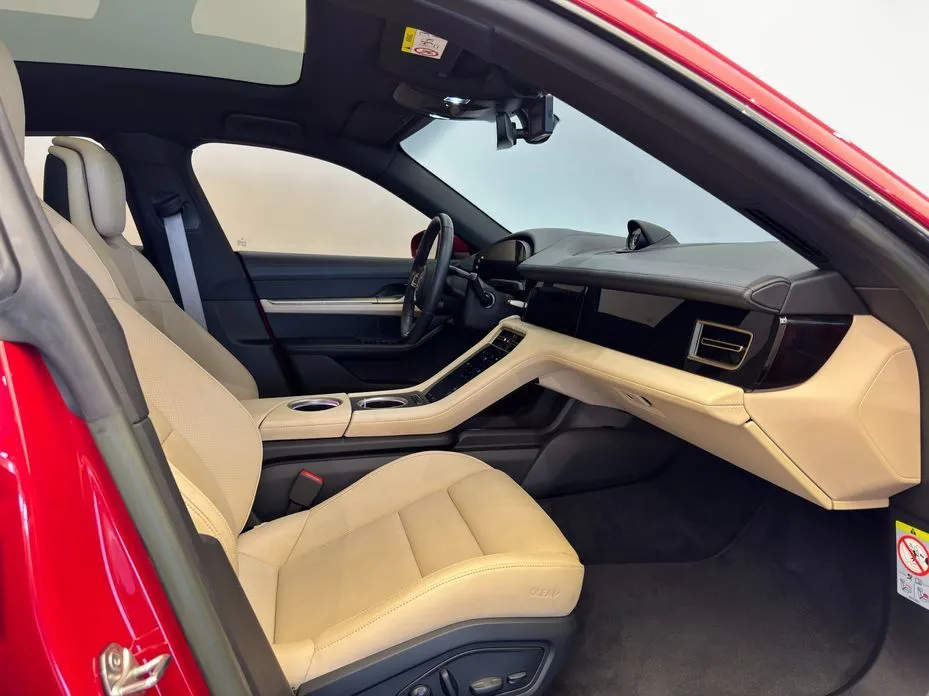 Porsche Taycan 2023 из KR, фото 4