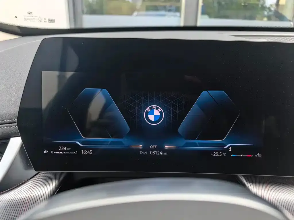 BMW X1 — фото 2