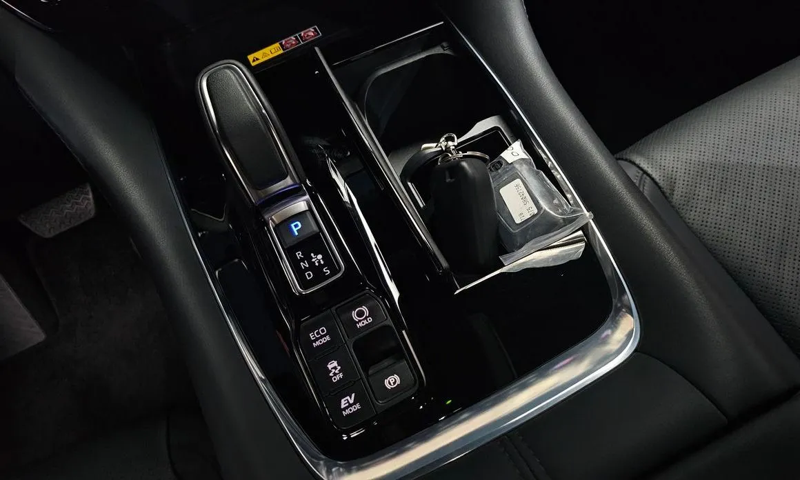 Toyota Alphard — фото 7
