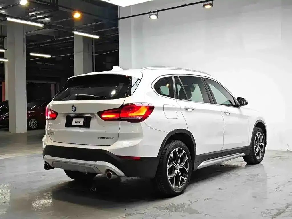 BMW X1 — фото 4