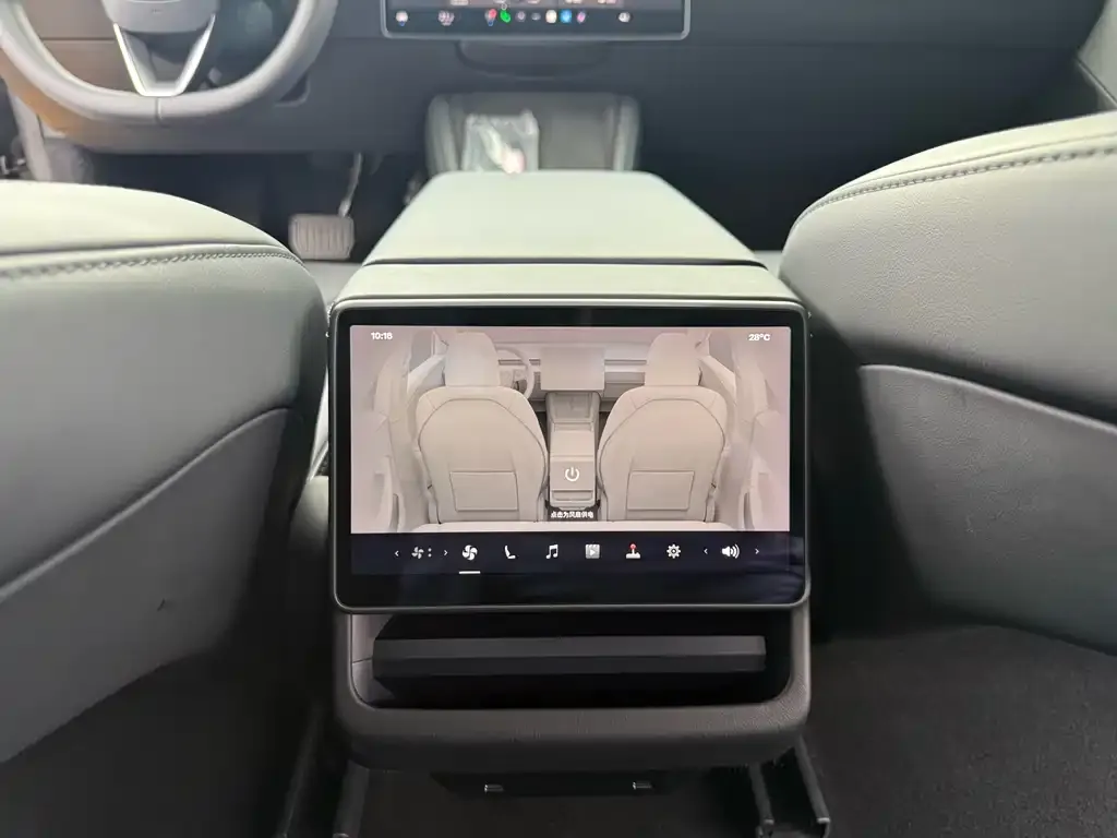 Tesla Model 3 — фото 2