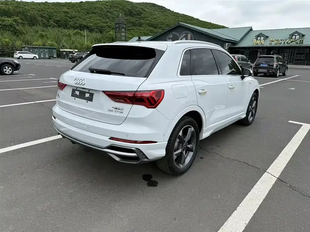 Audi Q3 — фото 5