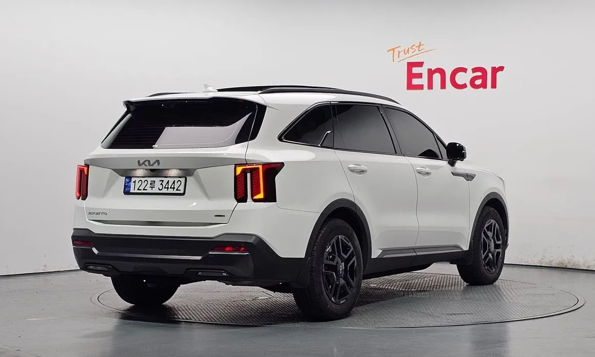 Kia Sorento — фото 9