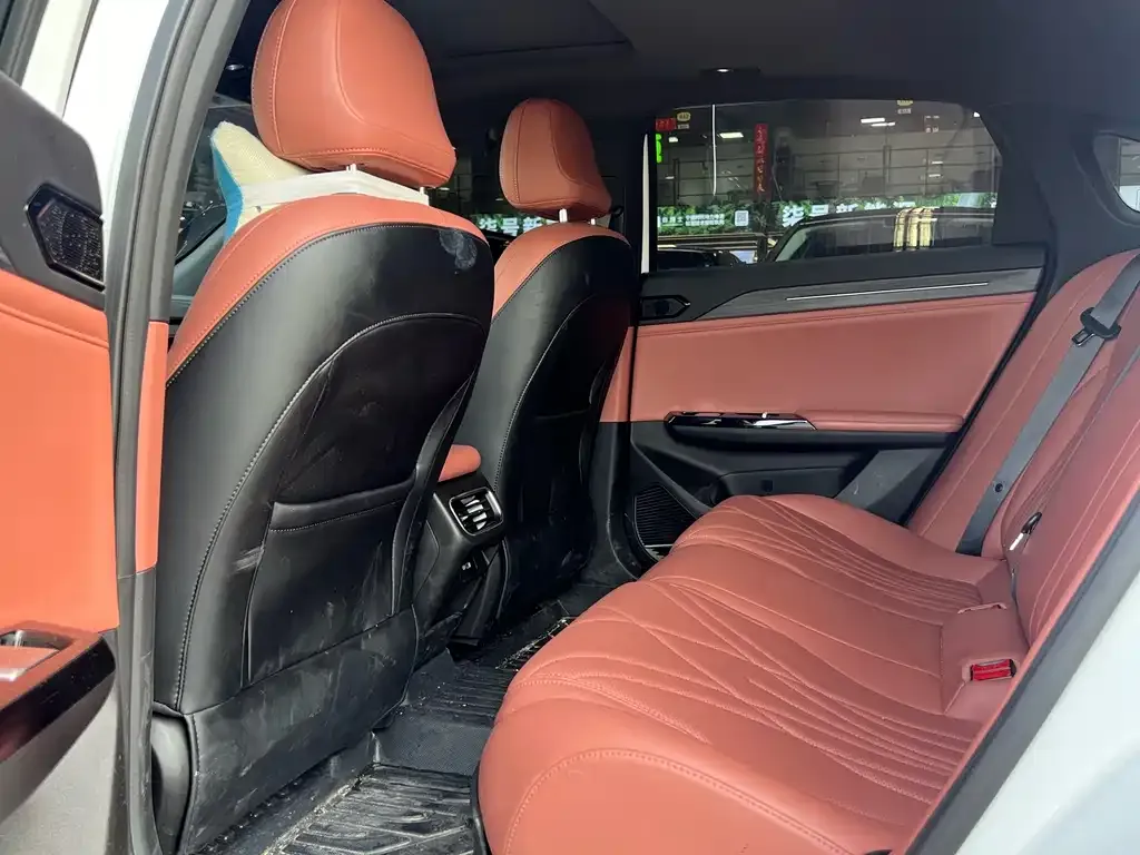 Geely Galaxy L6 2025 из CN, фото 10