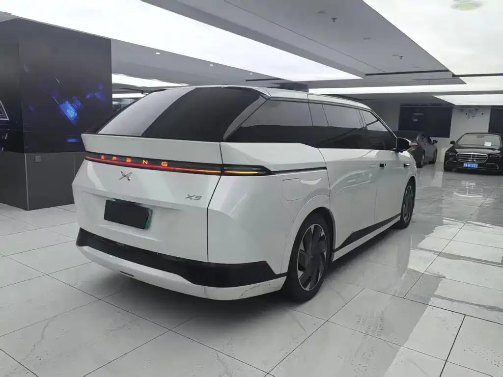 XPeng X9 2024 из CN, фото 8