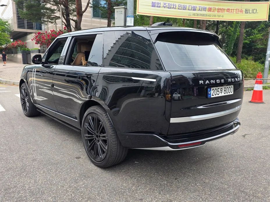 Land Rover Range Rover 2024 из KR, фото 7