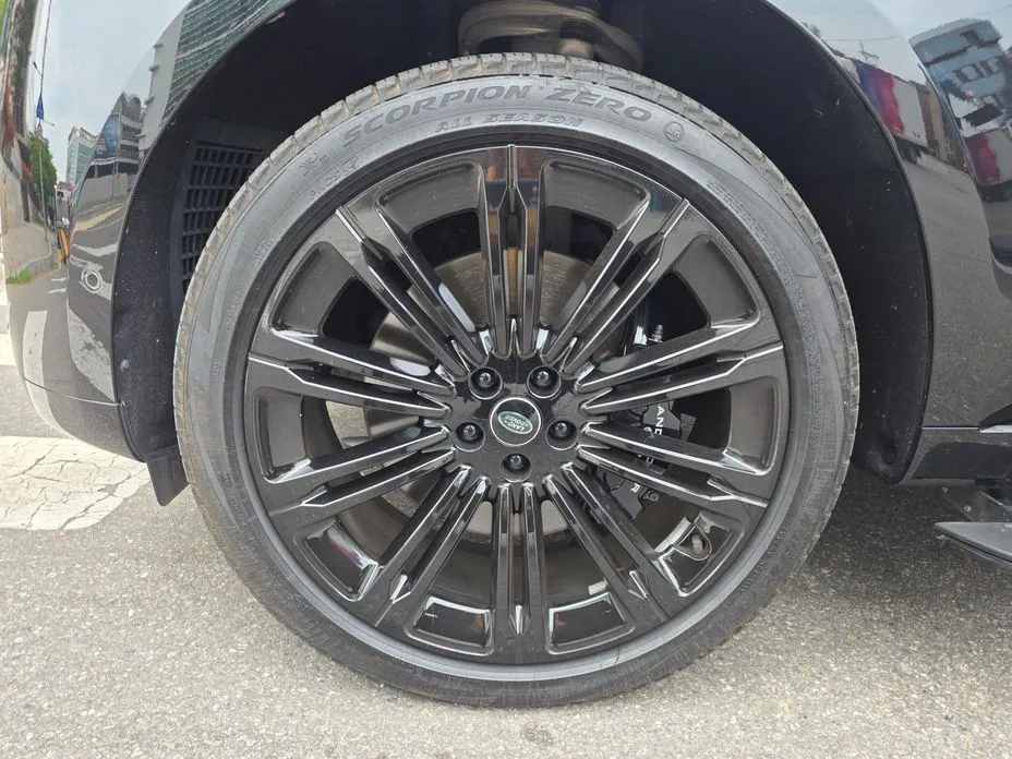 Land Rover Range Rover 2024 из KR, фото 3